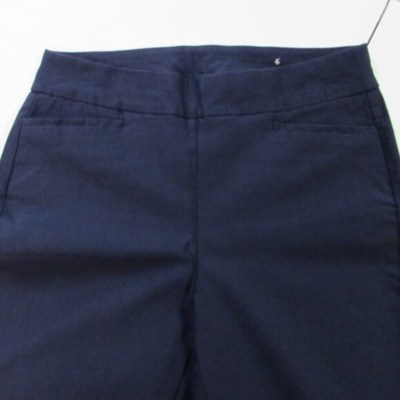 Chicos Dark Blue Brigitte Pull On Cropped Pants Size 0.5(6) Like New - Picture 7 of 16